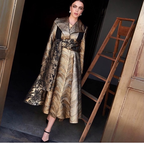 Making the Cut Season 3 Winning Look Jeanette's Metallic Gold Jacquard Coat - Picture 1 of 16